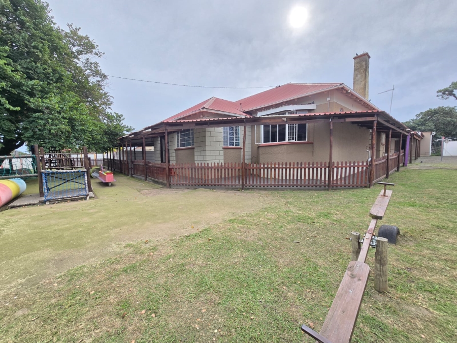 7 Bedroom Property for Sale in Cambridge Eastern Cape